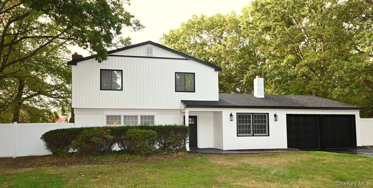 2 Little Hill Road, East Setauket, NY 11733 Main Photo