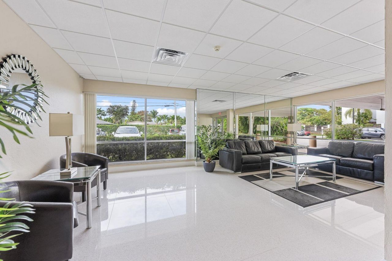 1831 NE 38th Street, Unit 410, Oakland Park, FL 33308 Photo