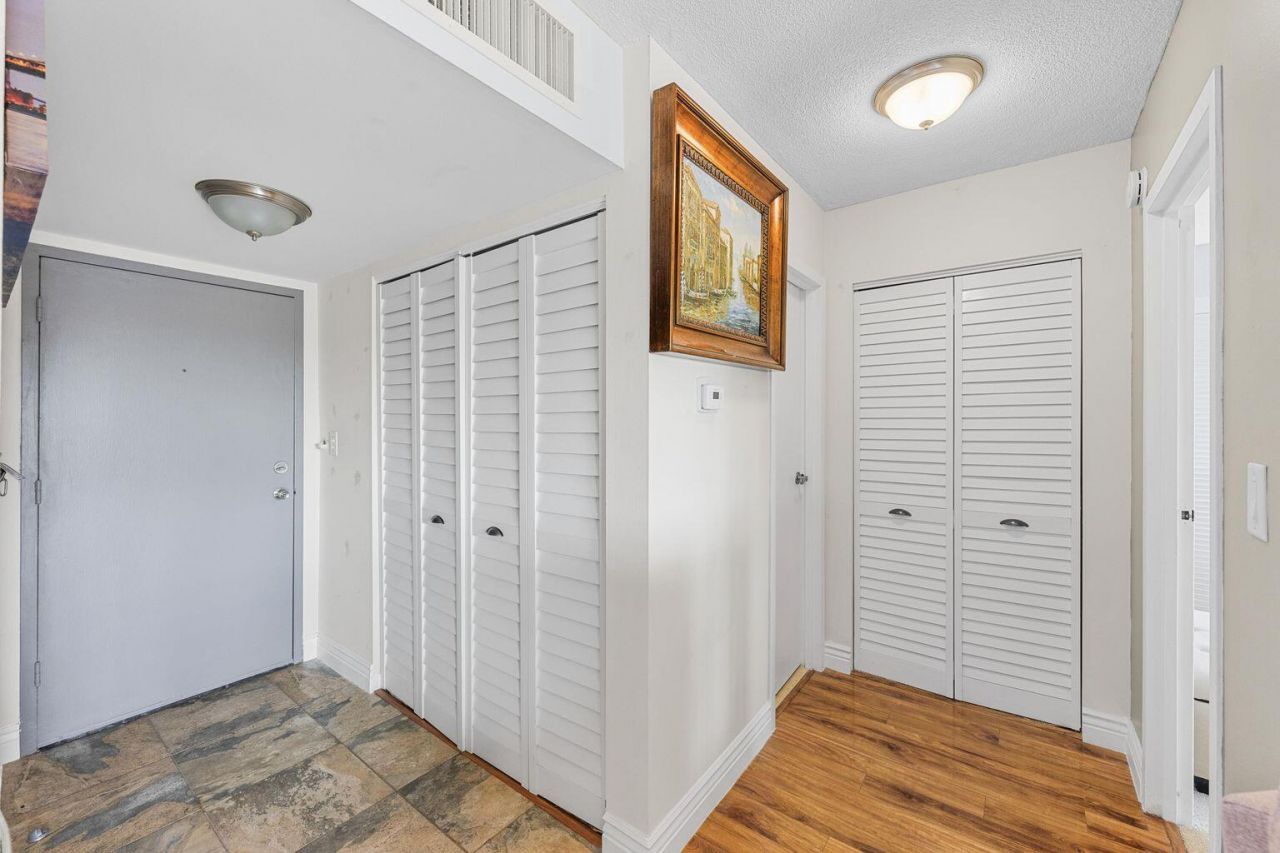 1831 NE 38th Street, Unit 410, Oakland Park, FL 33308 Photo