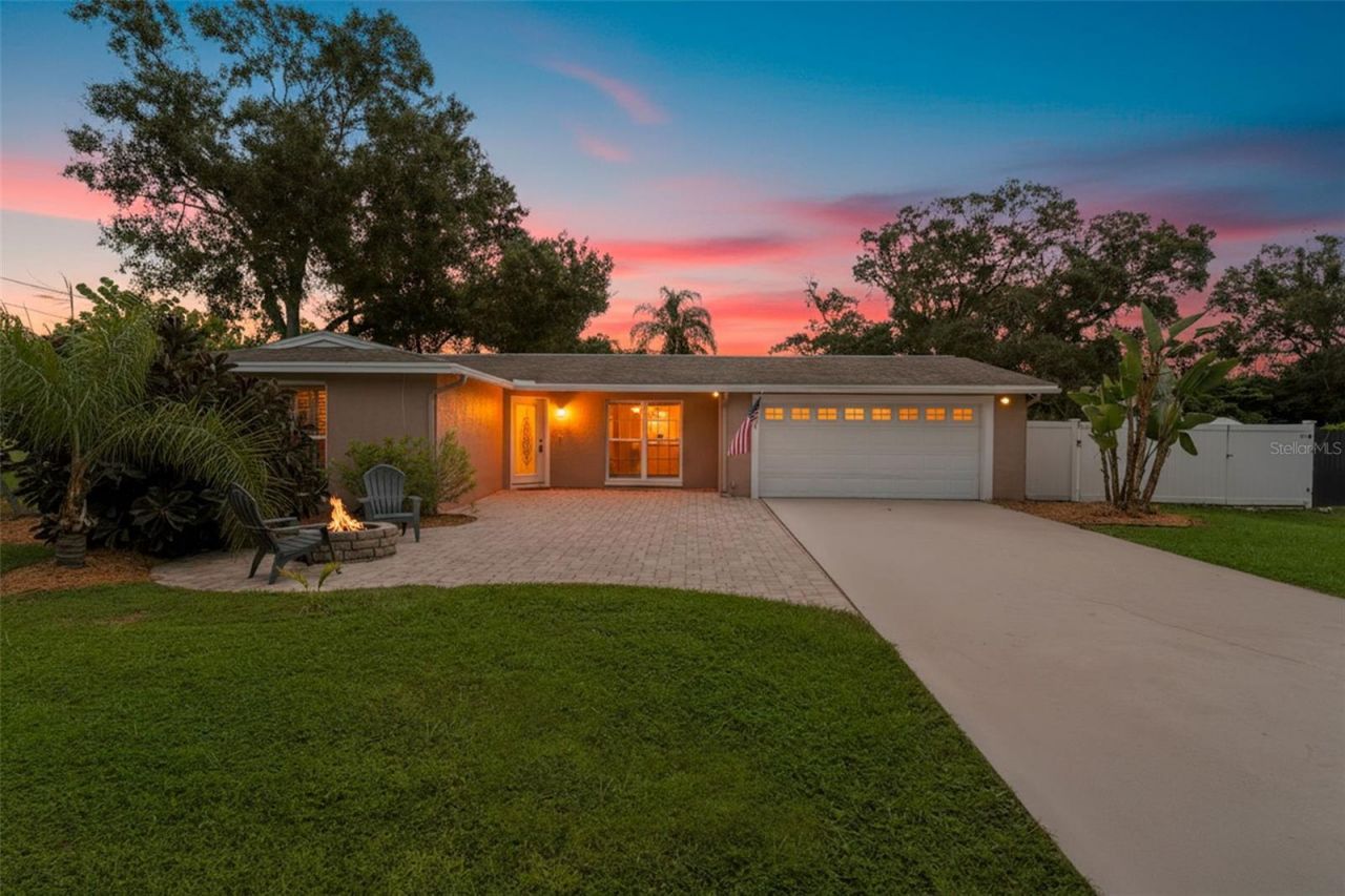 505 Oakwood Boulevard, Oldsmar, FL 34677 Main Photo