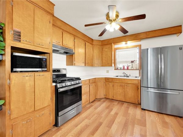 2011 S 13th Street, Rogers, AR 72758