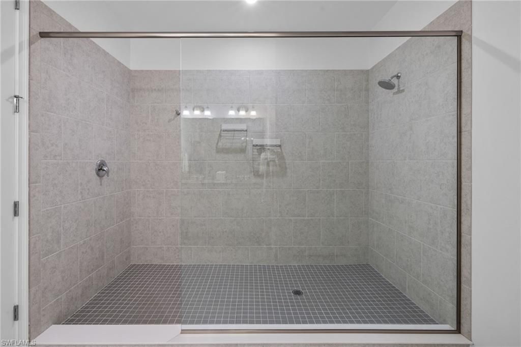 4607 Arboretum Cir, Unit 202, Naples, FL 34112 Photo