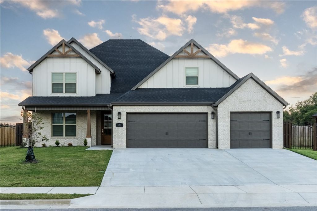 1211 Montieri Drive, Centerton, AR 72719 Main Photo