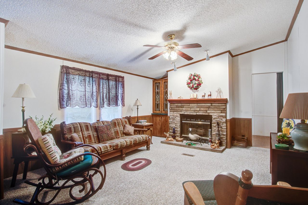 131 Lizzie Avenue Photo 17