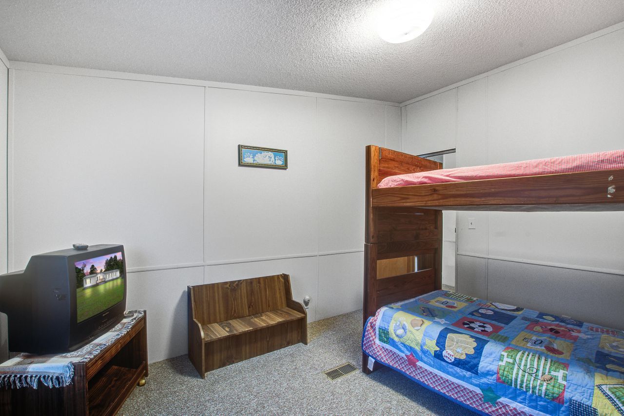 131 Lizzie Avenue Photo 31