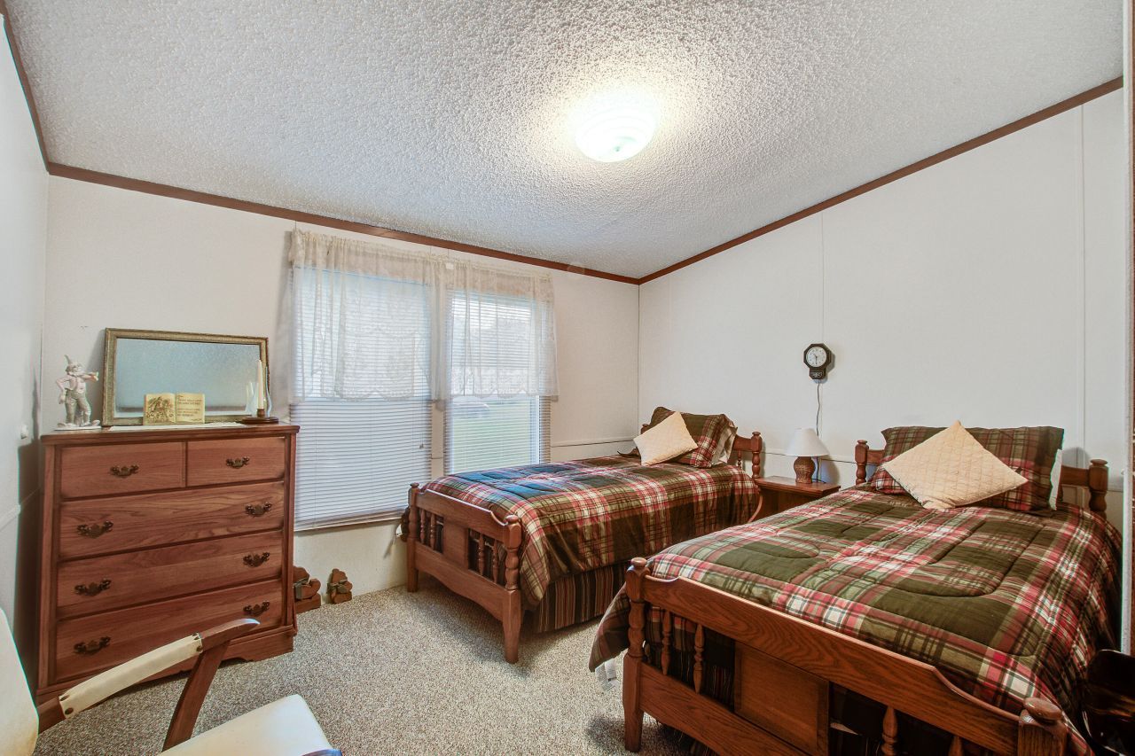 131 Lizzie Avenue Photo 33