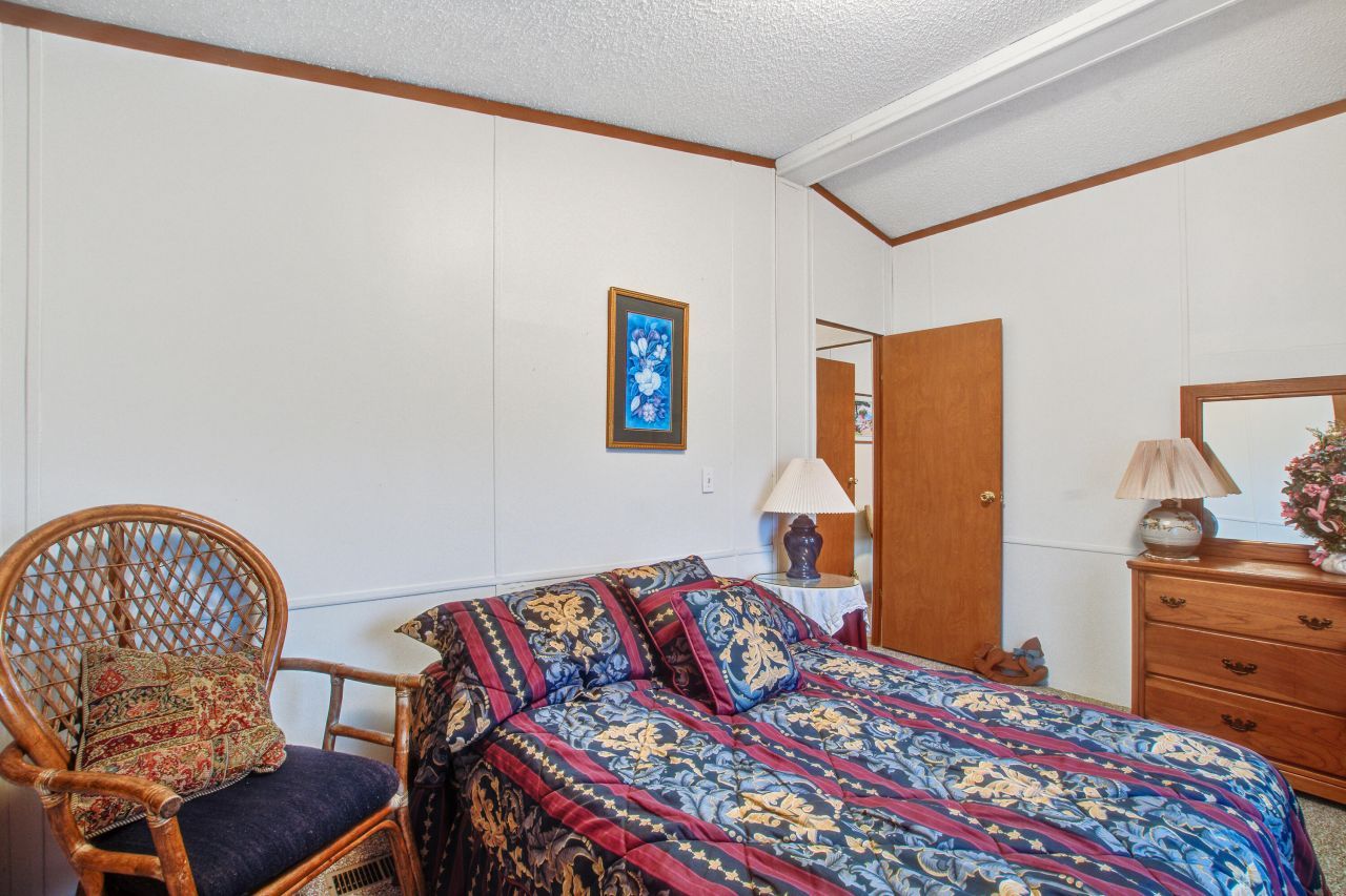 131 Lizzie Avenue Photo 35