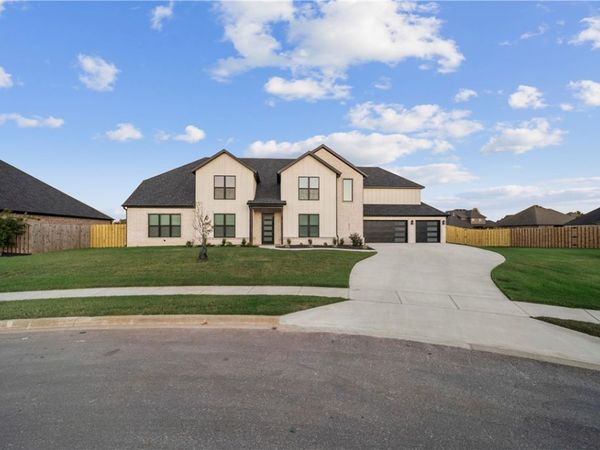 6417 S 59th Street, Rogers, AR 72758