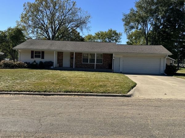 805 Keith Drive, Morrison, IL 61270