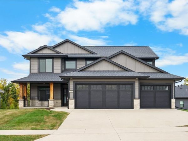 1643 Avalon Place, Iowa City, IA 52245