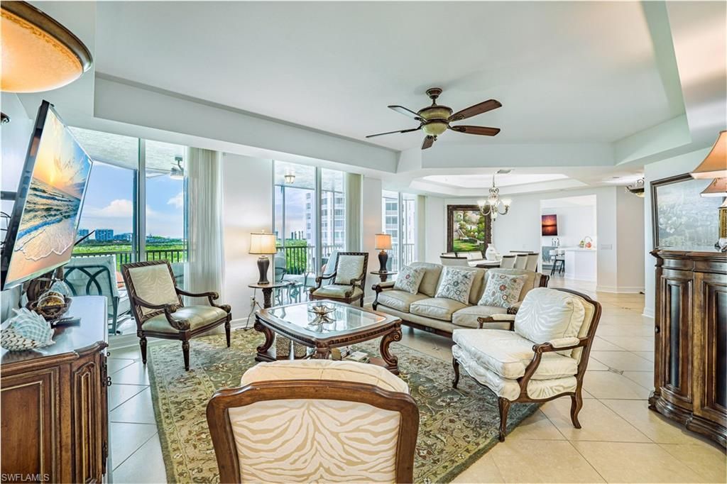 295 Grande Way, Unit 505, Naples, FL 34110 Photo