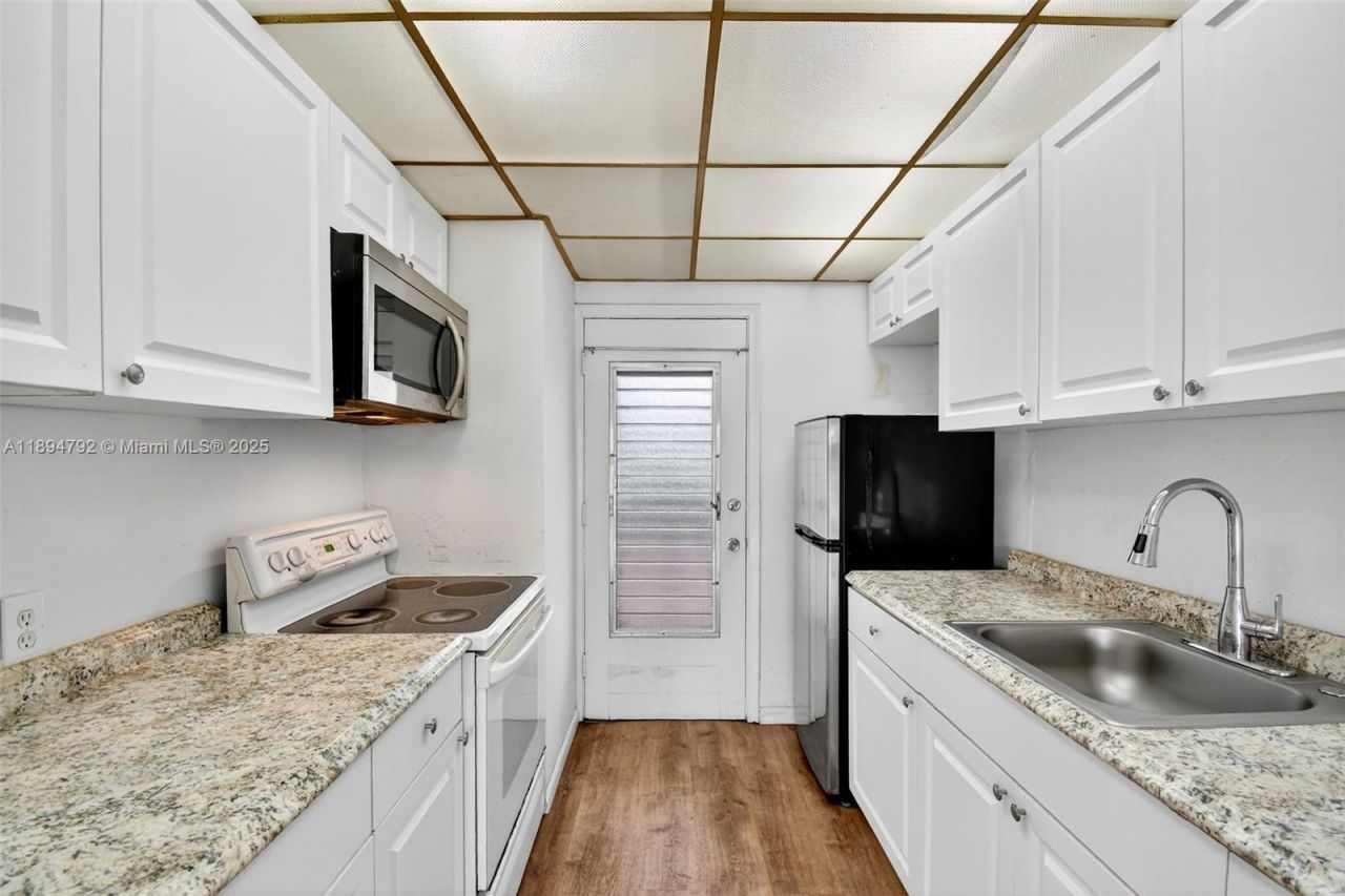 245 NE 191st St, Unit 3022, Miami, FL 33179 Photo