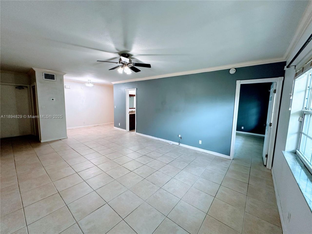 2424 SE 17th St, Unit B307, Fort Lauderdale, FL 33316 Photo