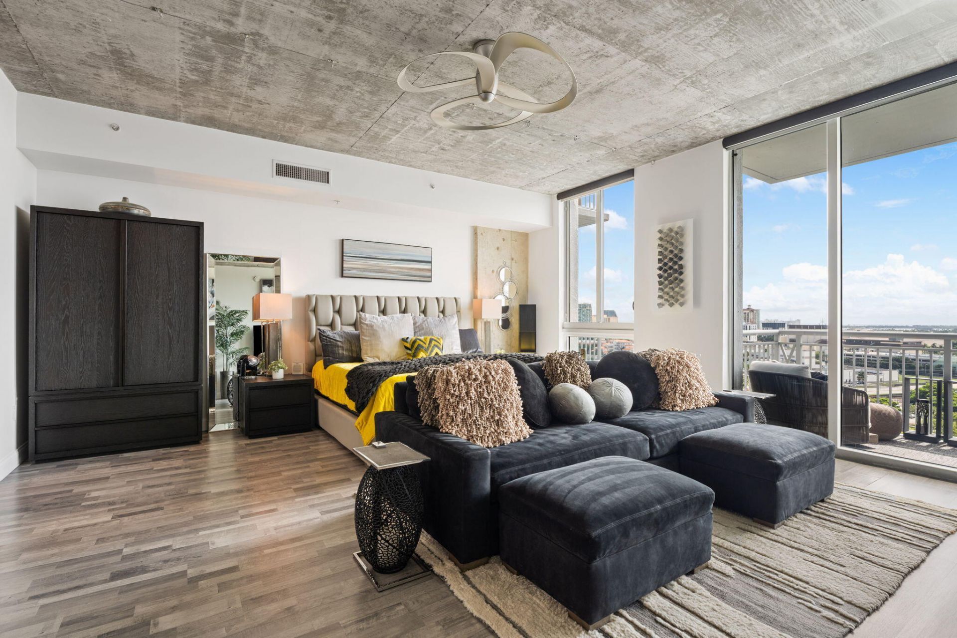 300 S Australian Avenue, Unit 1515, West Palm Beach, FL 33401 Photo