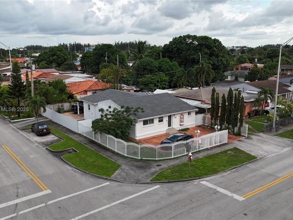 3495 W 2nd Ave, Hialeah, FL 33012
