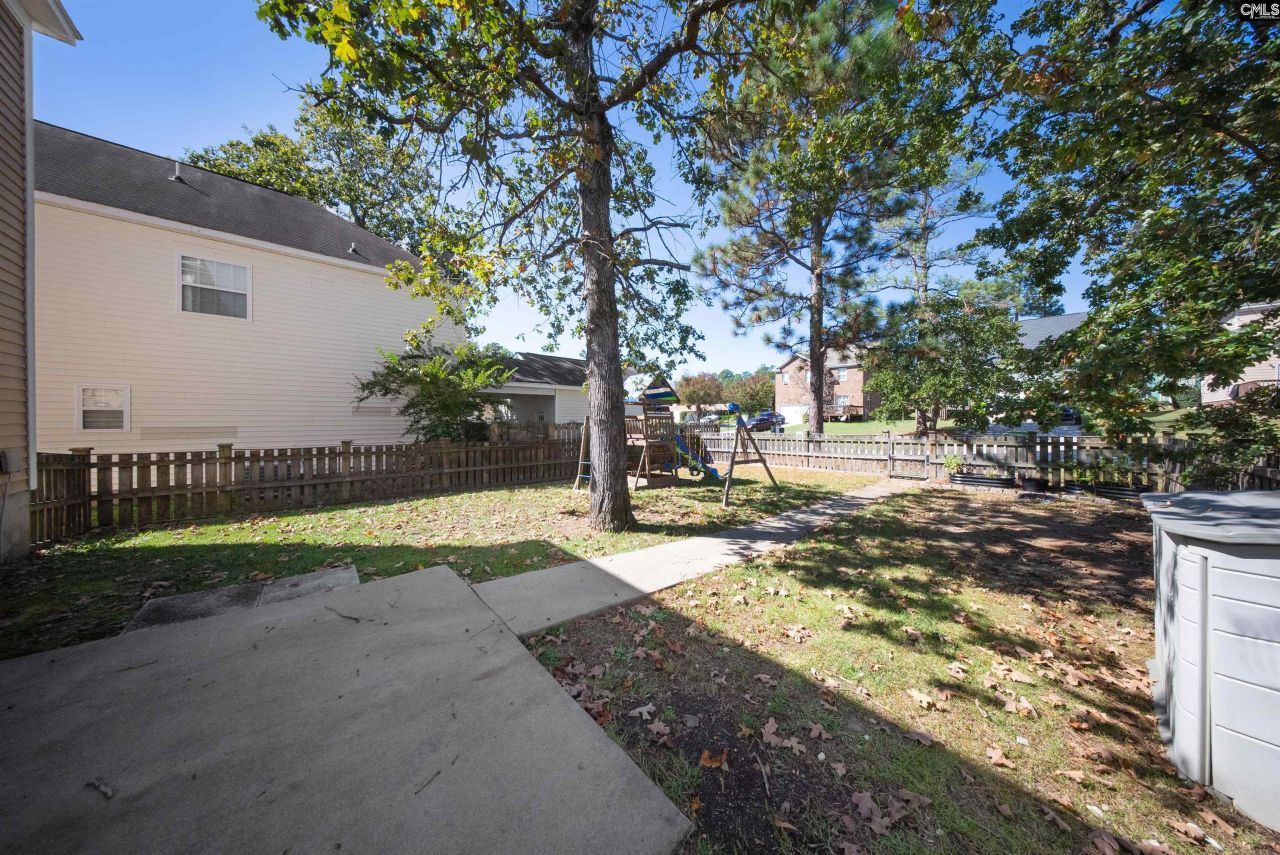 229 Bassett Loop Photo 26