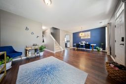 229 Bassett Loop photo 4