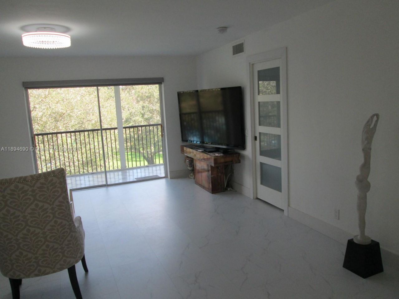 150 S Hollybrook Ter, Unit 303, Pembroke Pines, FL 33025 Photo