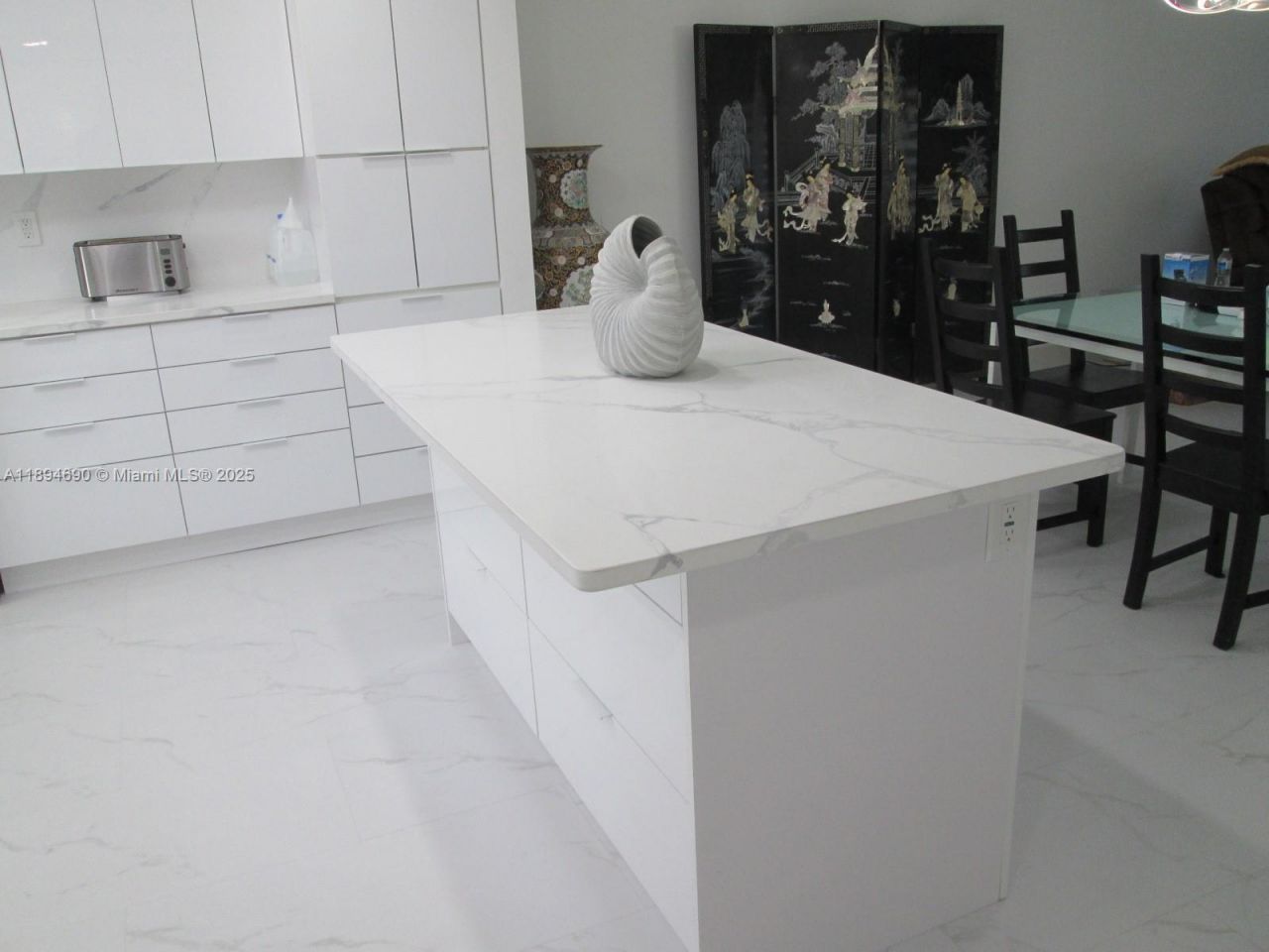 150 S Hollybrook Ter, Unit 303, Pembroke Pines, FL 33025 Photo