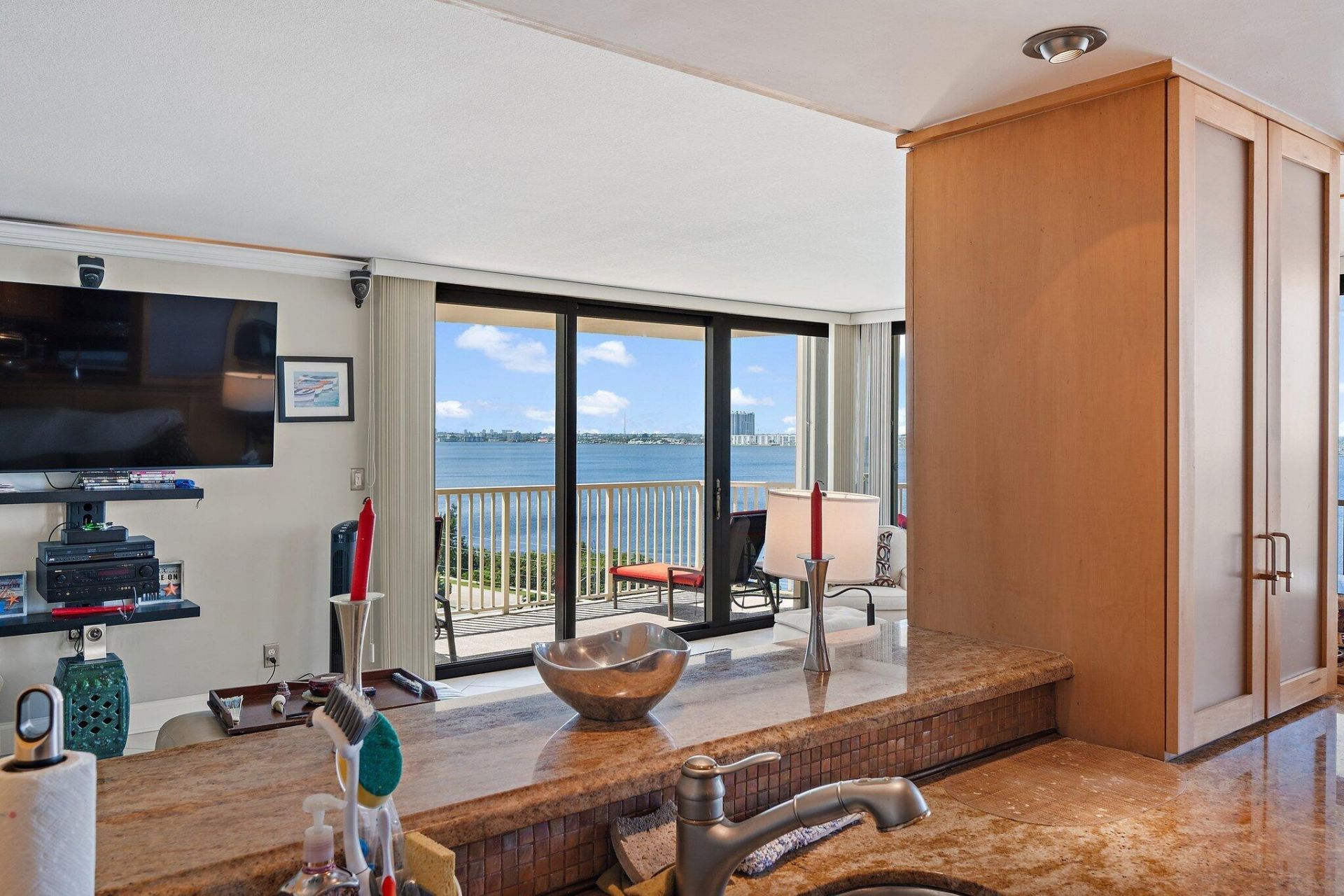 5480 N Ocean Drive, Unit A9c, Singer Island, FL 33404 Photo