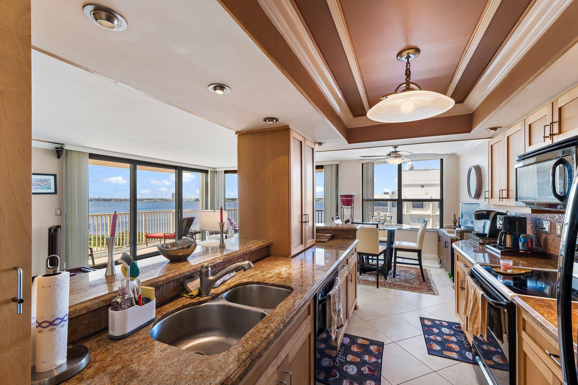 5480 N Ocean Drive, Unit A9c, Singer Island, FL 33404 Photo