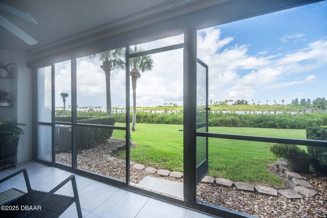 462 Bouchelle Drive, Unit 104, New Smyrna Beach, FL 32169 Photo