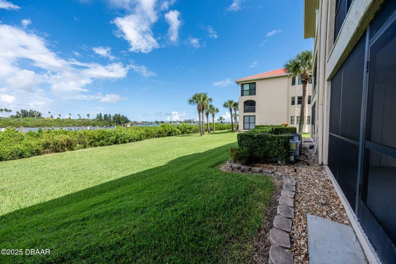 462 Bouchelle Drive, Unit 104, New Smyrna Beach, FL 32169 Photo