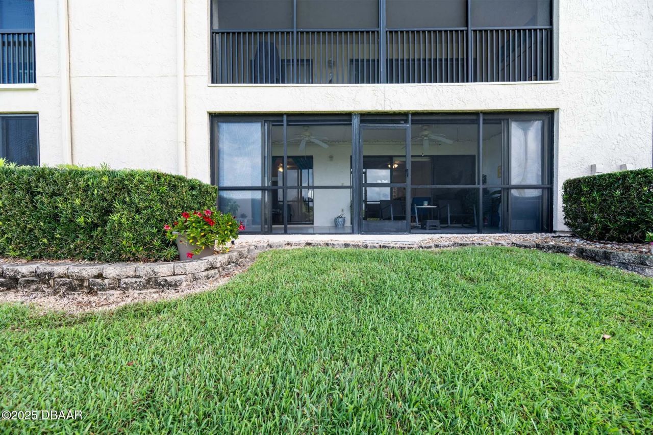 462 Bouchelle Drive, Unit 104, New Smyrna Beach, FL 32169 Photo