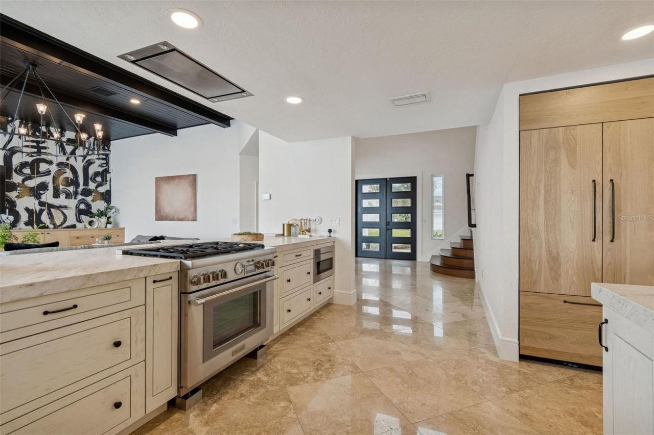 1936 Carolina Avenue Ne, Saint Petersburg, FL 33703 Photo