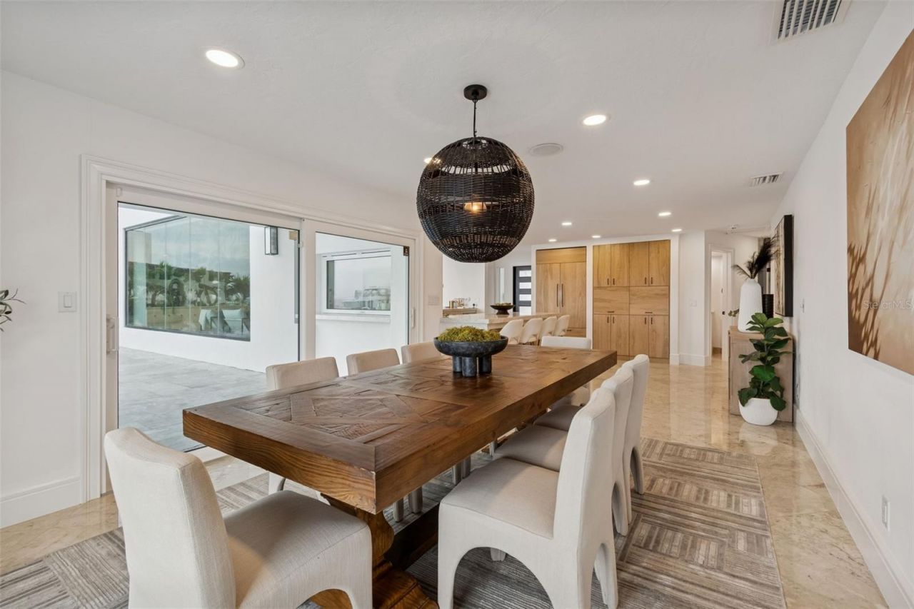 1936 Carolina Avenue Ne, Saint Petersburg, FL 33703 Photo