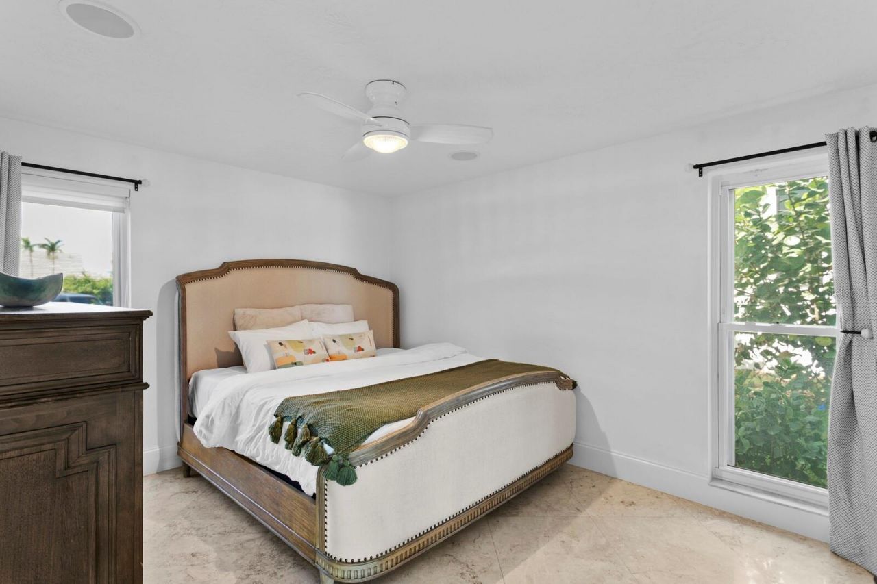 1936 Carolina Avenue Ne, Saint Petersburg, FL 33703 Photo