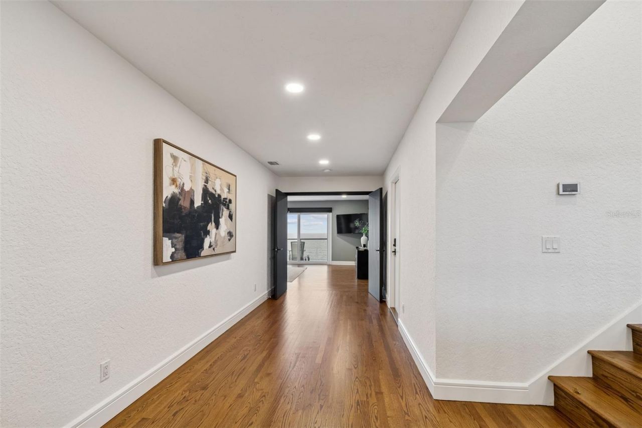 1936 Carolina Avenue Ne, Saint Petersburg, FL 33703 Photo