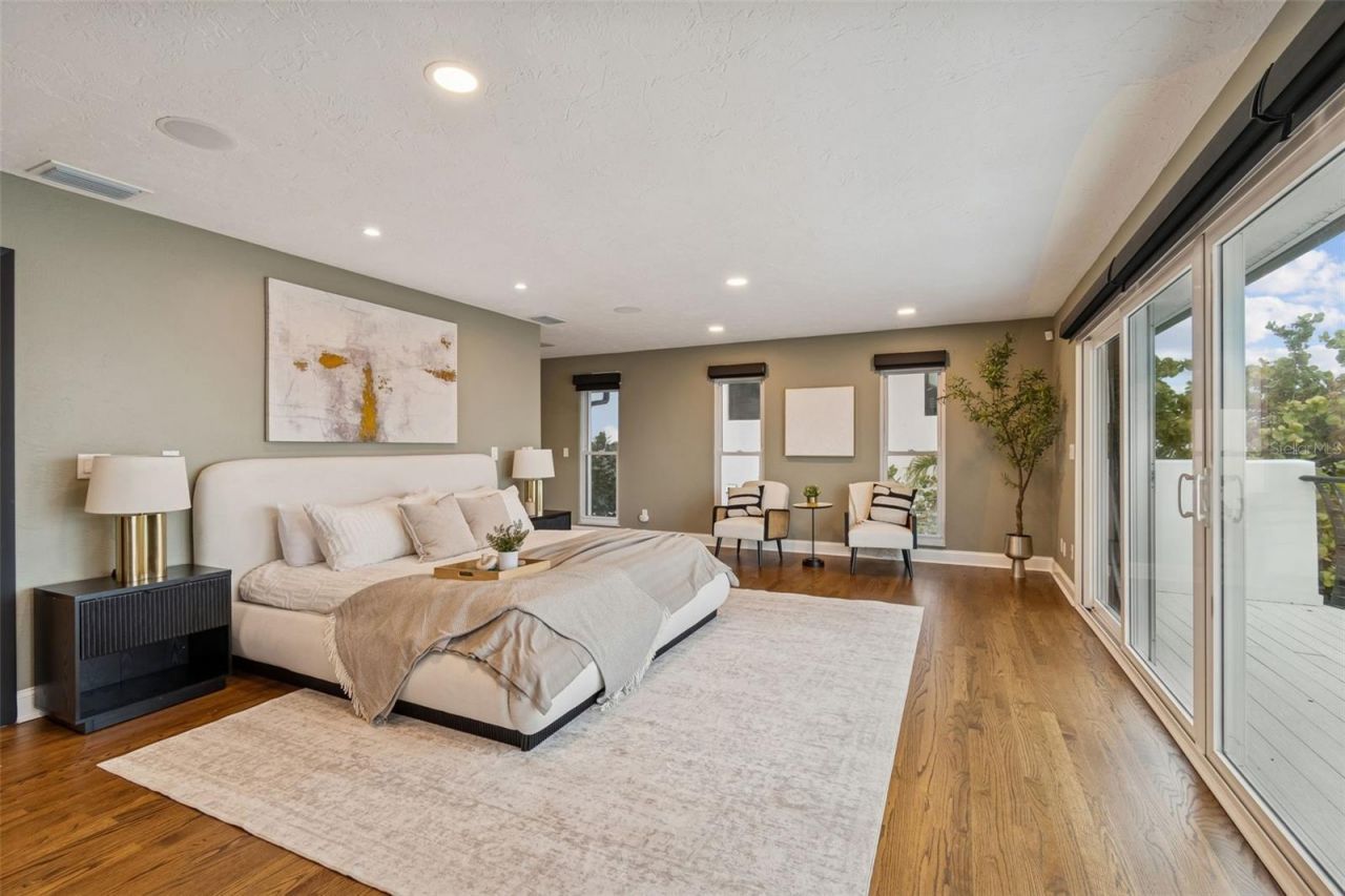 1936 Carolina Avenue Ne, Saint Petersburg, FL 33703 Photo