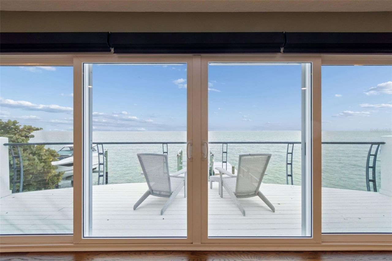 1936 Carolina Avenue Ne, Saint Petersburg, FL 33703 Photo