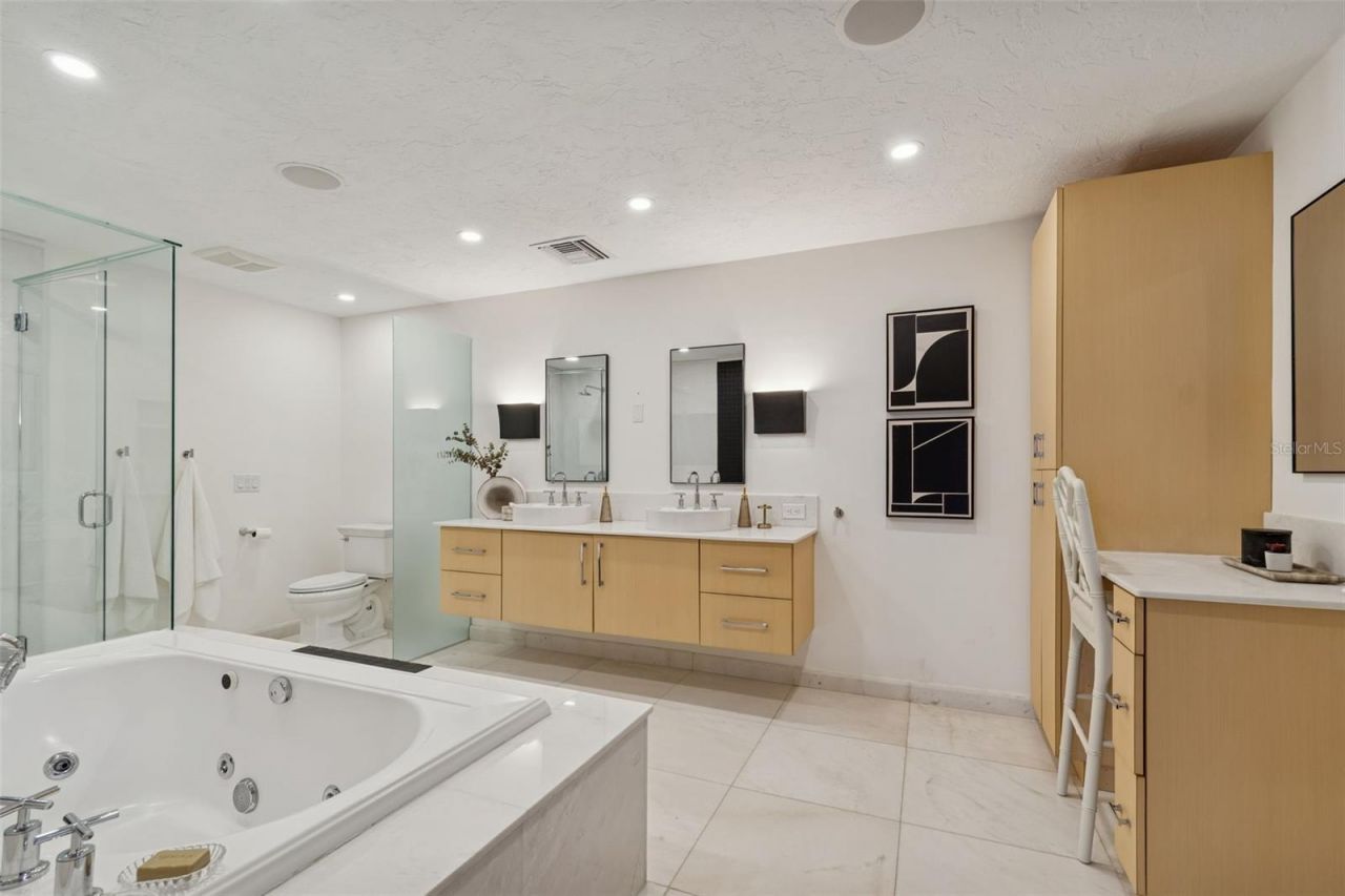 1936 Carolina Avenue Ne, Saint Petersburg, FL 33703 Photo