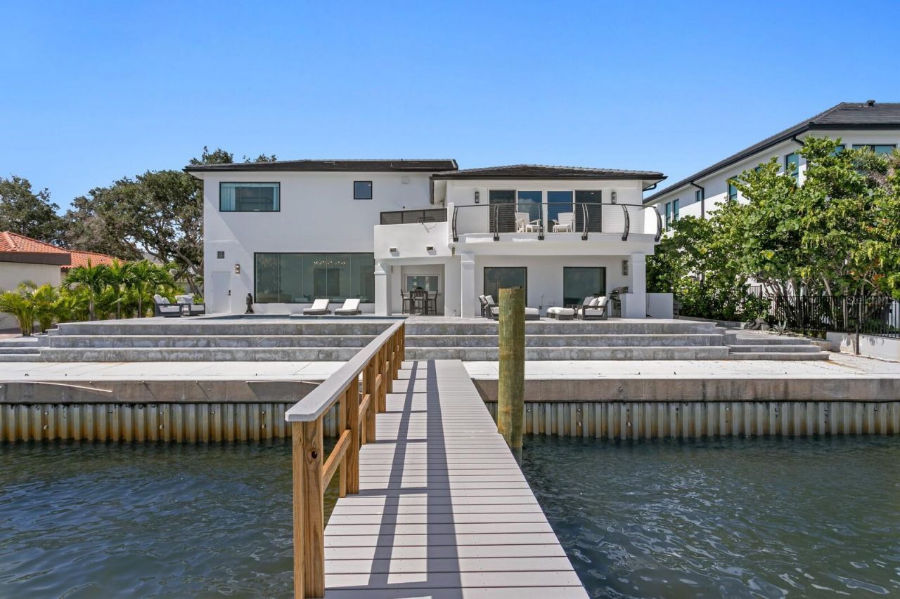 1936 Carolina Avenue Ne, Saint Petersburg, FL 33703 Photo