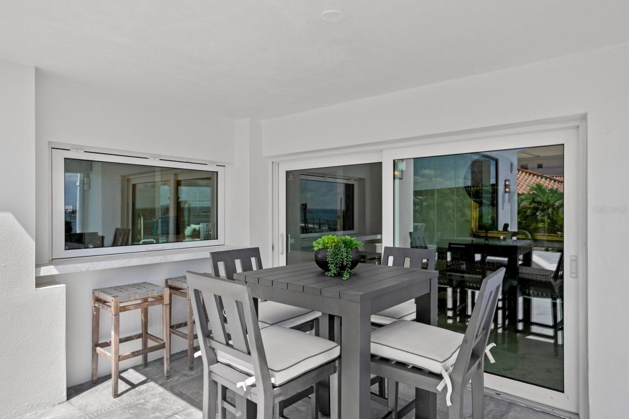 1936 Carolina Avenue Ne, Saint Petersburg, FL 33703 Photo