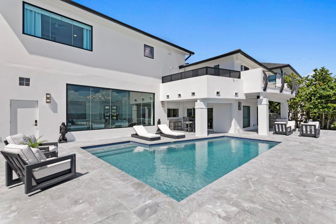 1936 Carolina Avenue Ne, Saint Petersburg, FL 33703 Photo