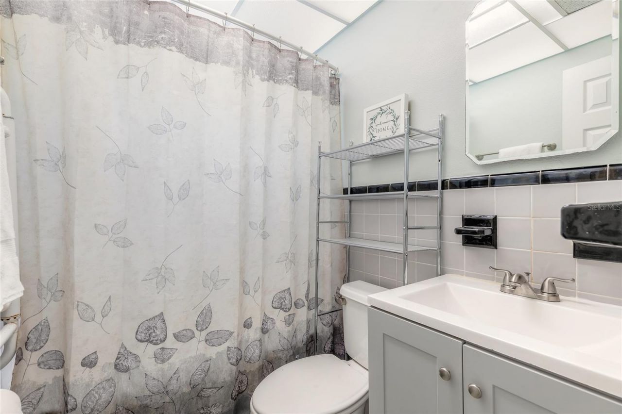 822 E 12th Avenue, New Smyrna Beach, FL 32169 Photo