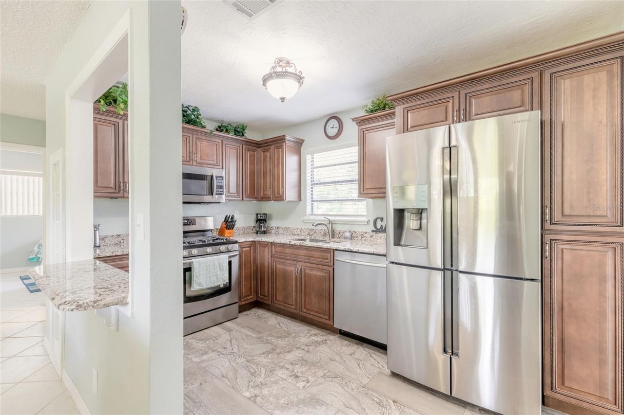 822 E 12th Avenue, New Smyrna Beach, FL 32169 Photo