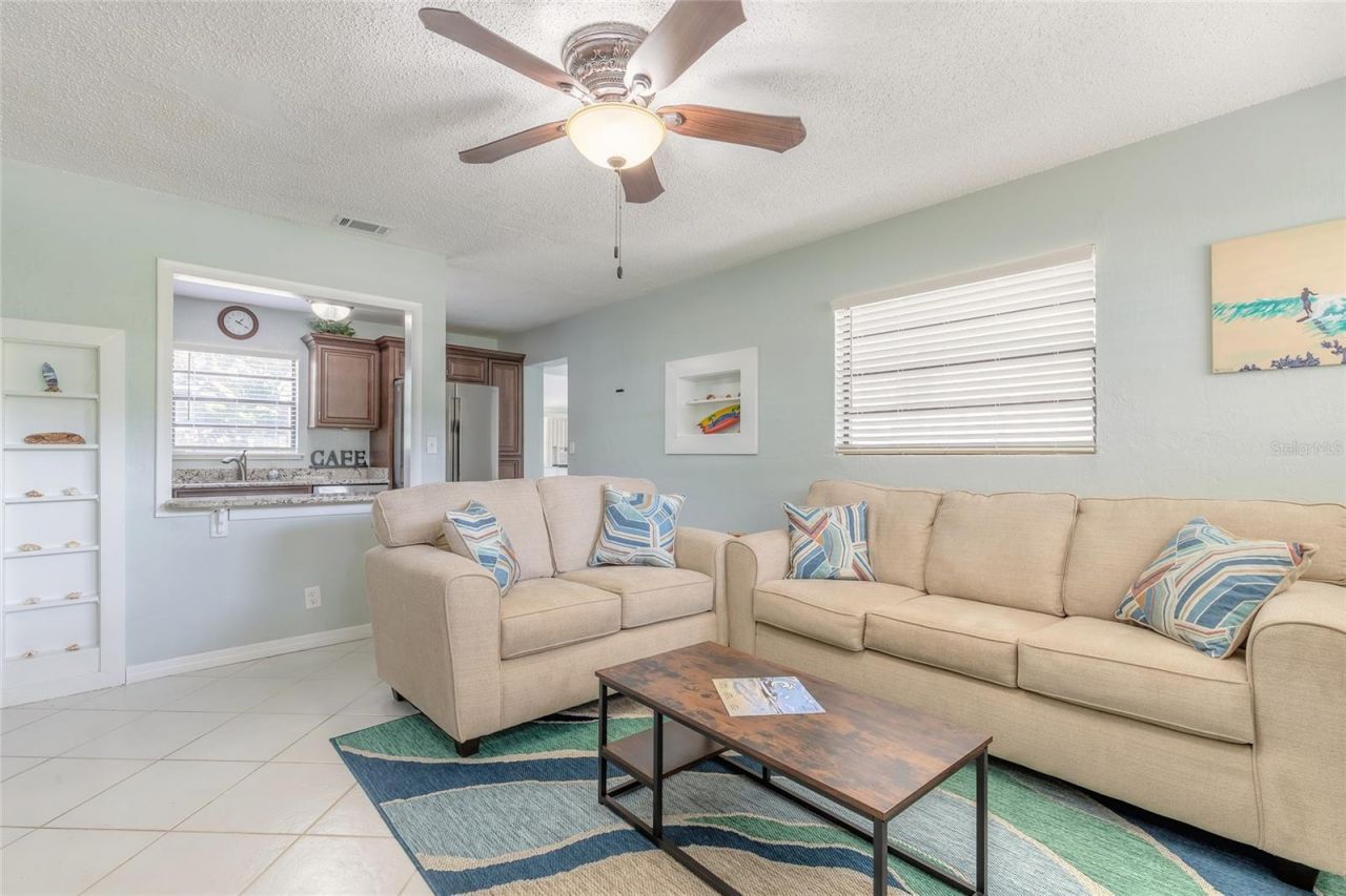 822 E 12th Avenue, New Smyrna Beach, FL 32169 Photo