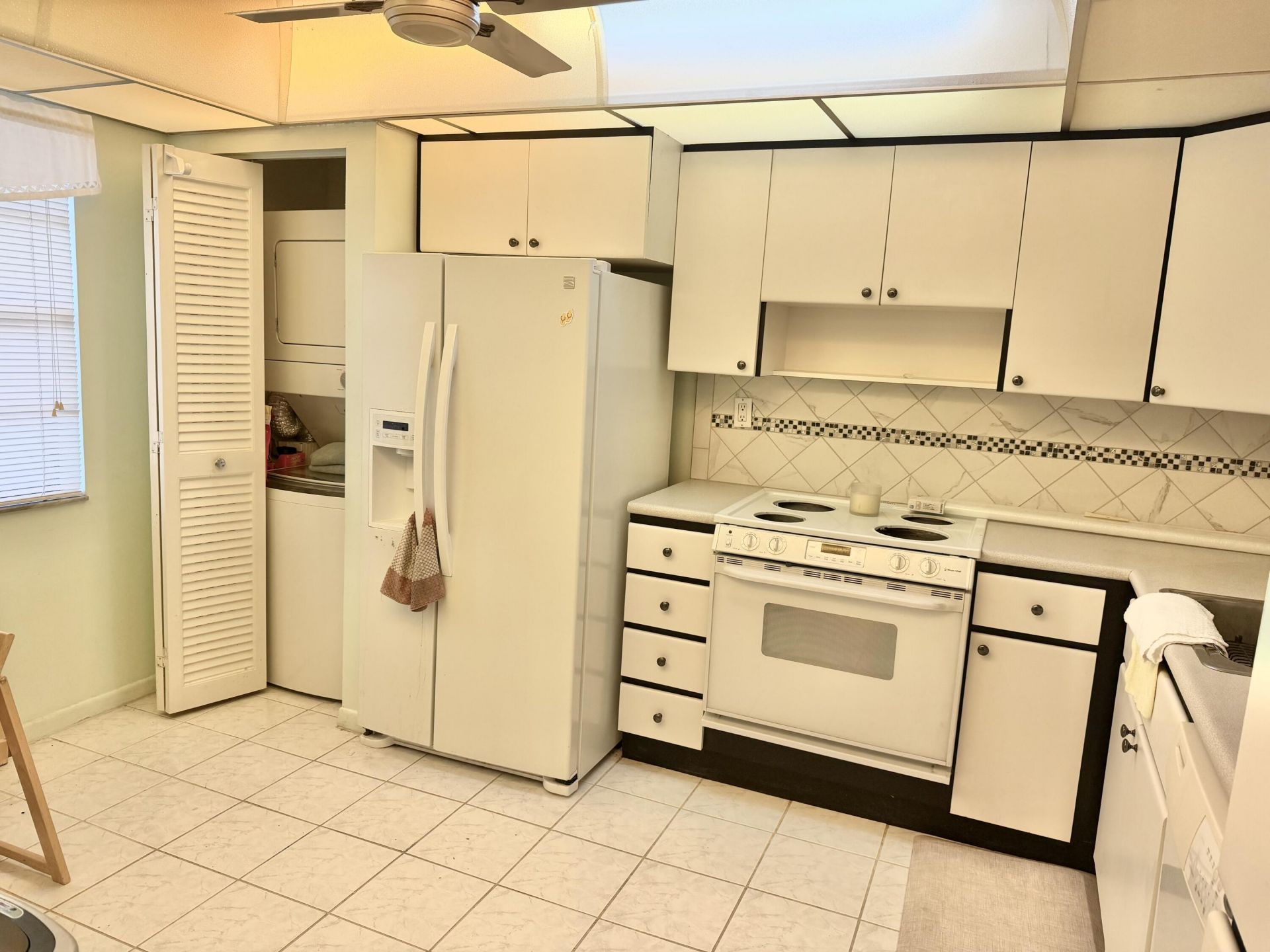 1101 Colony Point Circle, Unit 220, Pembroke Pines, FL 33026 Photo