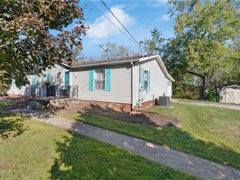 3509 38th Street NW, Canton, OH 44718 Photo 3