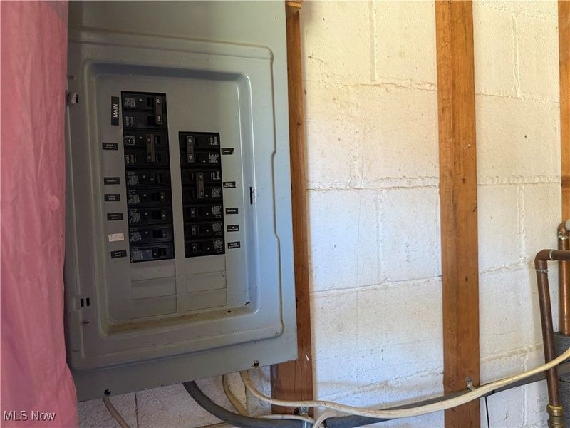 4085 Cannelville Road, Roseville, OH 43777 Photo 32