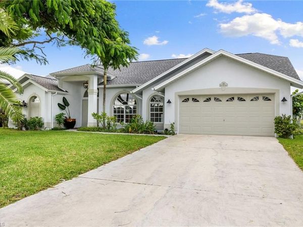 726 NW 37th PL, CAPE CORAL, FL 33993