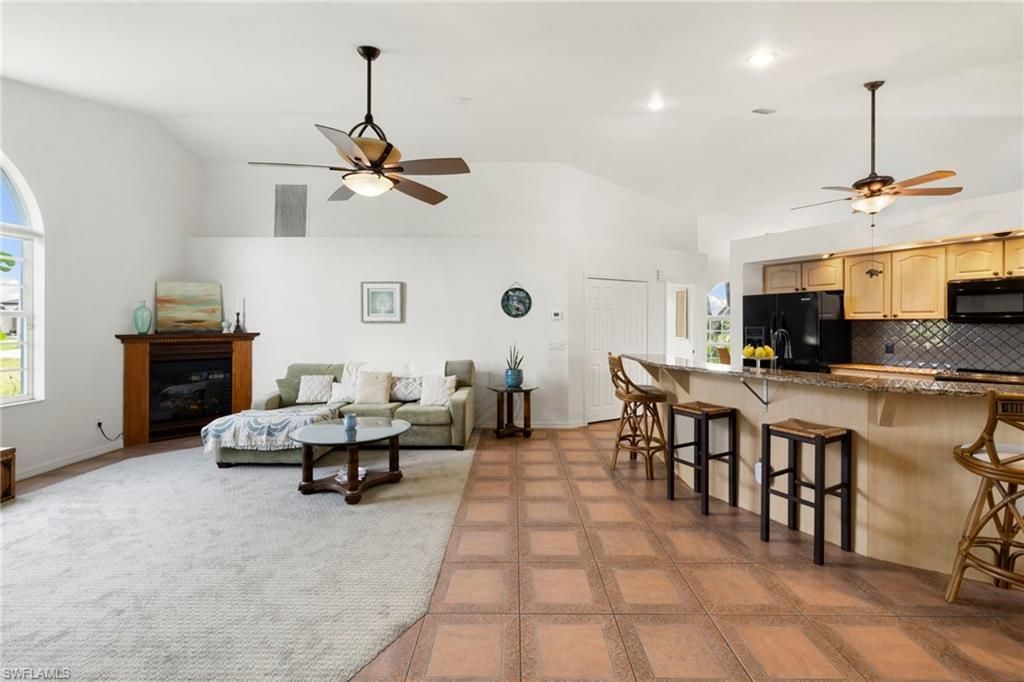 726 NW 37th Pl, Cape Coral, FL 33993 Photo