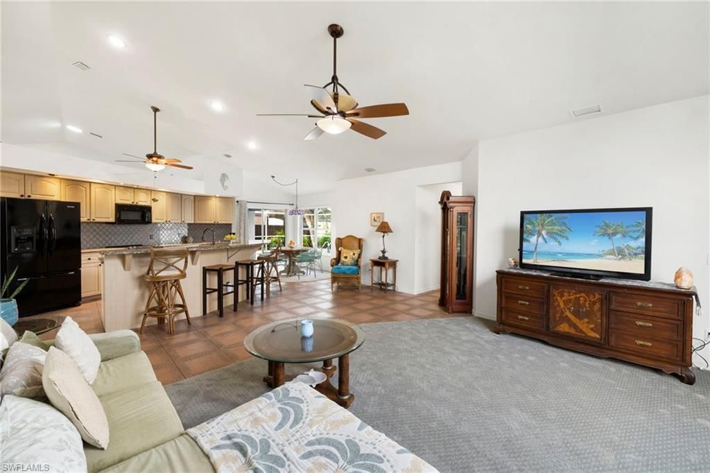 726 NW 37th Pl, Cape Coral, FL 33993 Photo