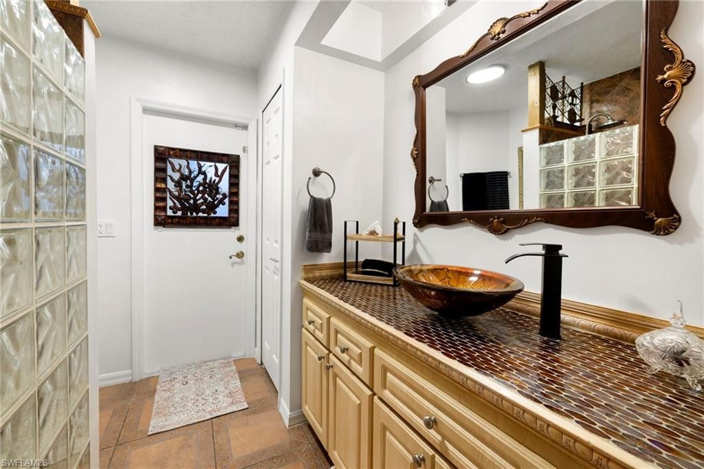 726 NW 37th Pl, Cape Coral, FL 33993 Photo