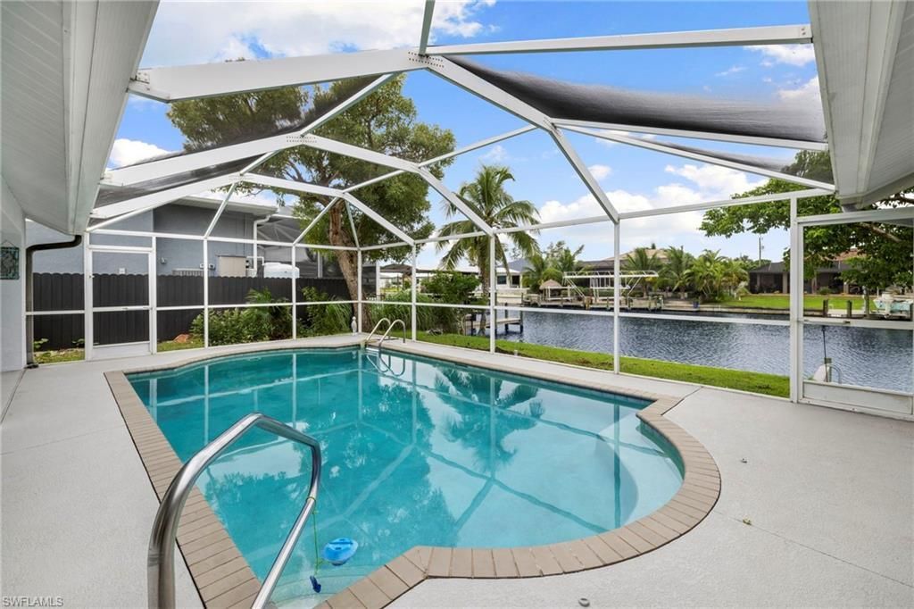 726 NW 37th Pl, Cape Coral, FL 33993 Photo