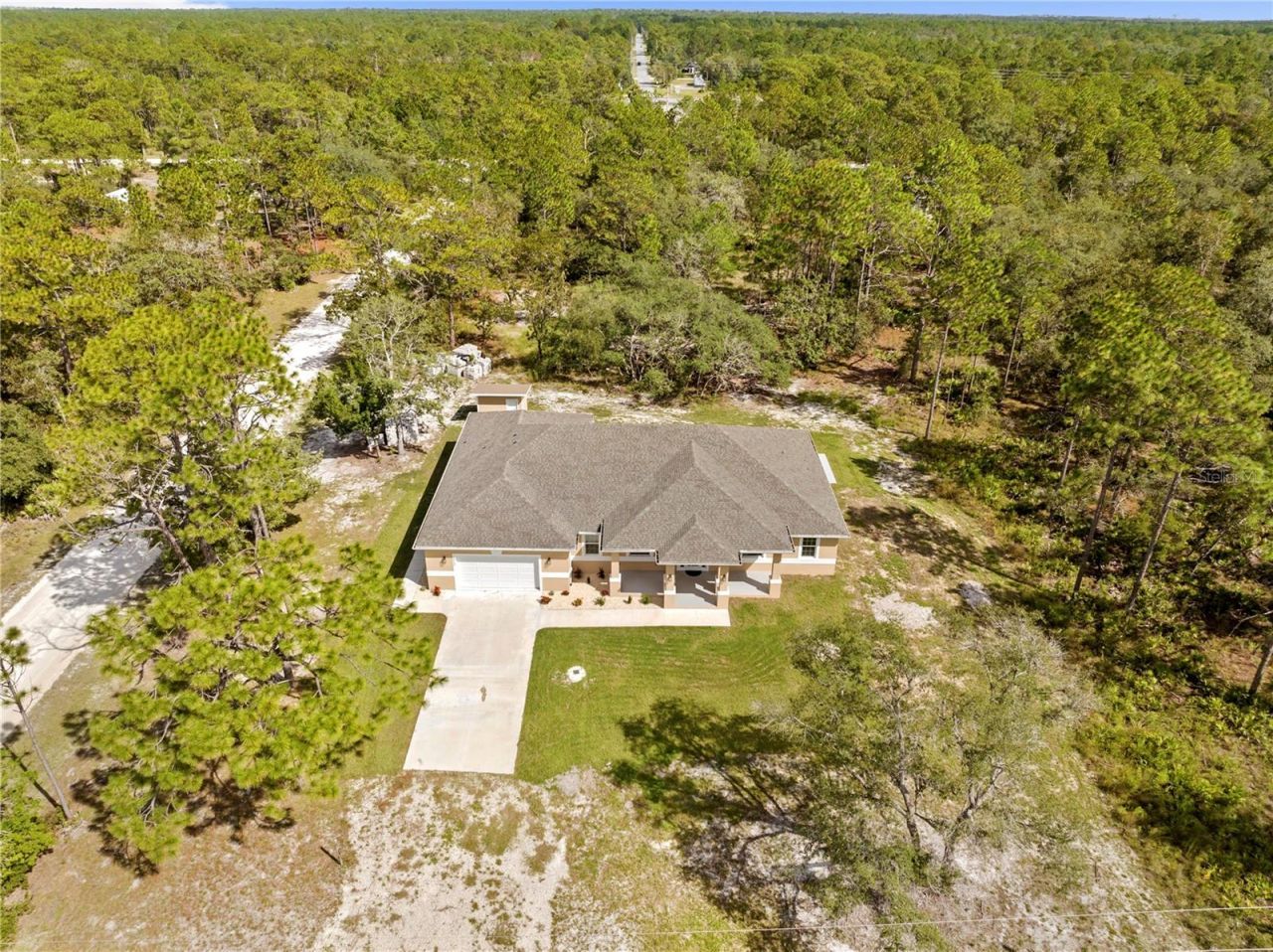 18130 Parrot Road, Weeki Wachee, FL 34614 Photo